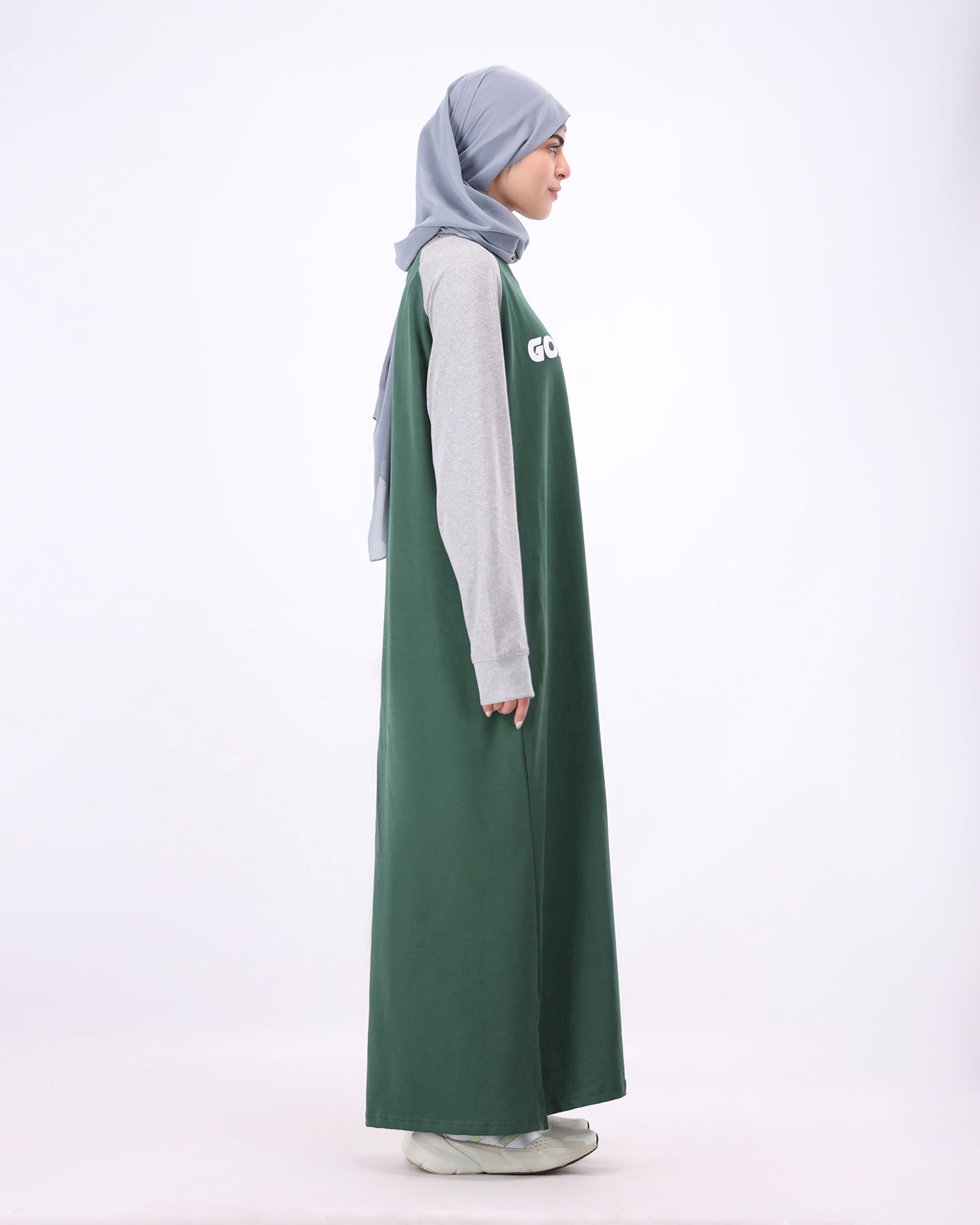 Godfidence Raglan Thobe