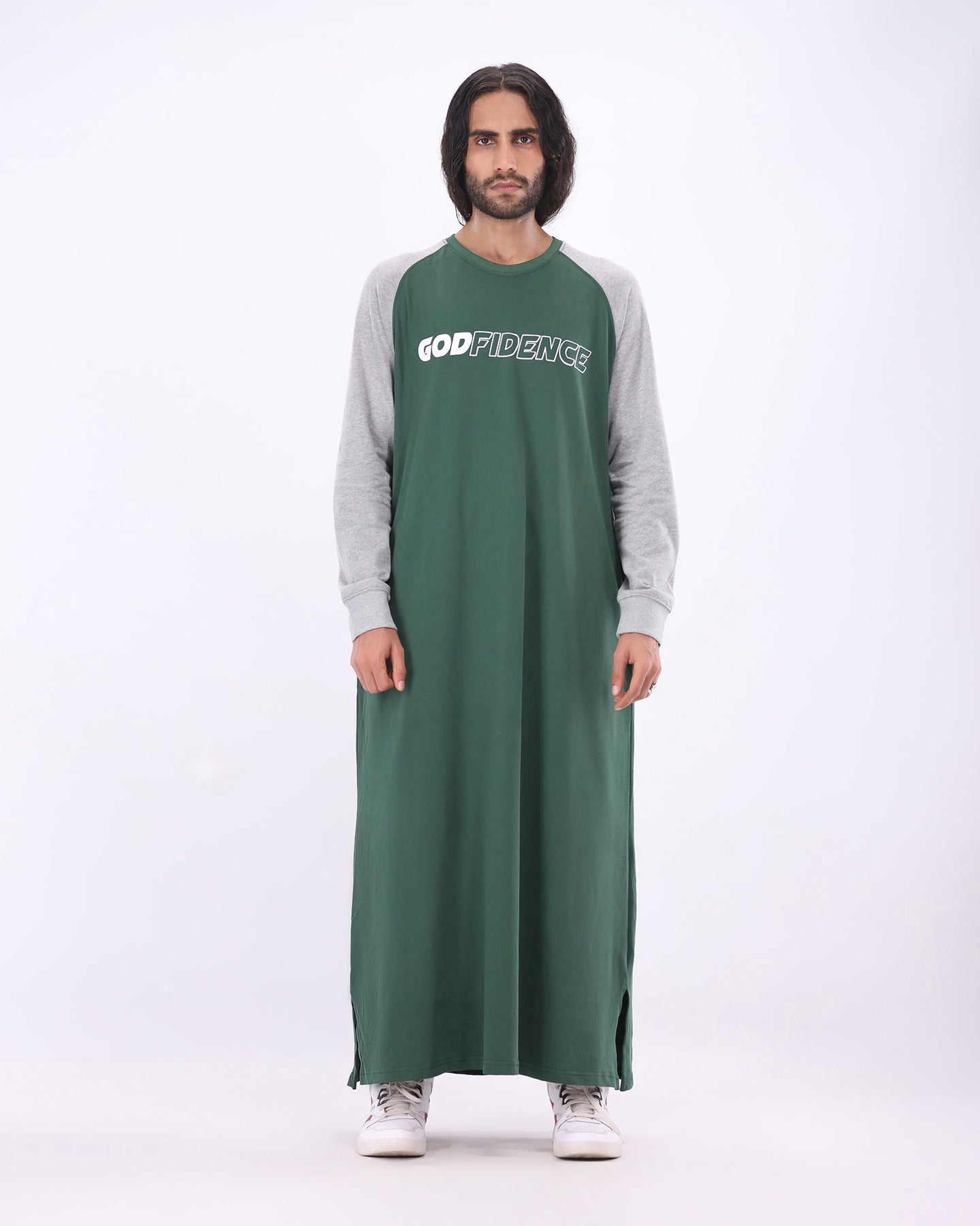Godfidence Raglan Thobe