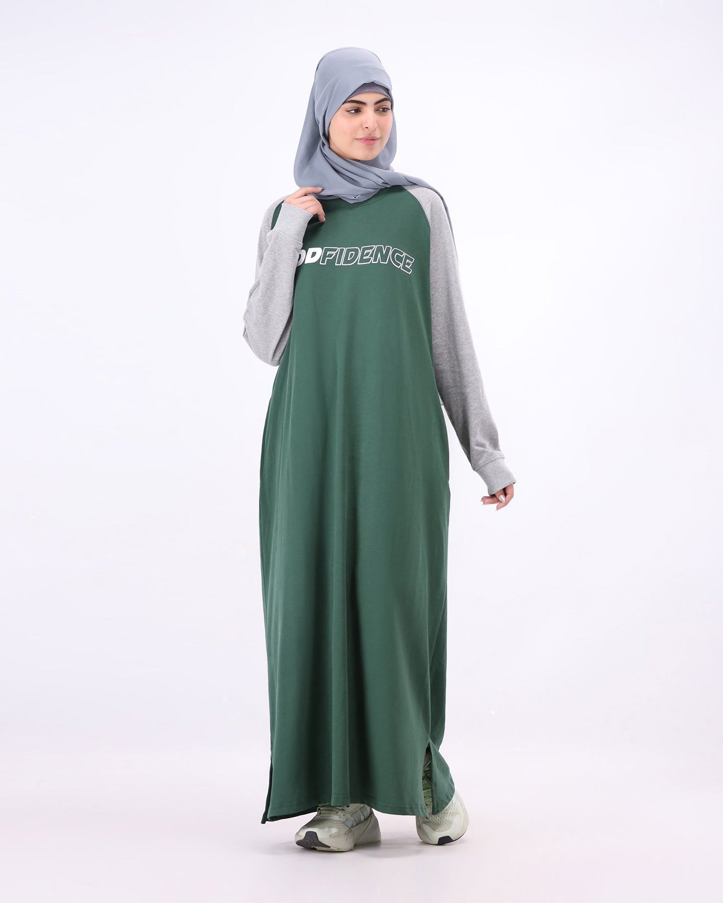 Godfidence Raglan Thobe