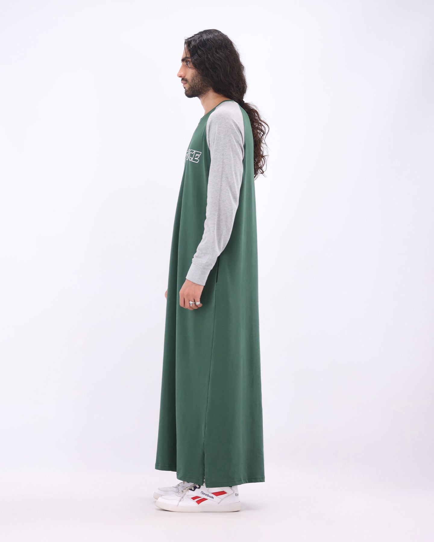 Godfidence Raglan Thobe