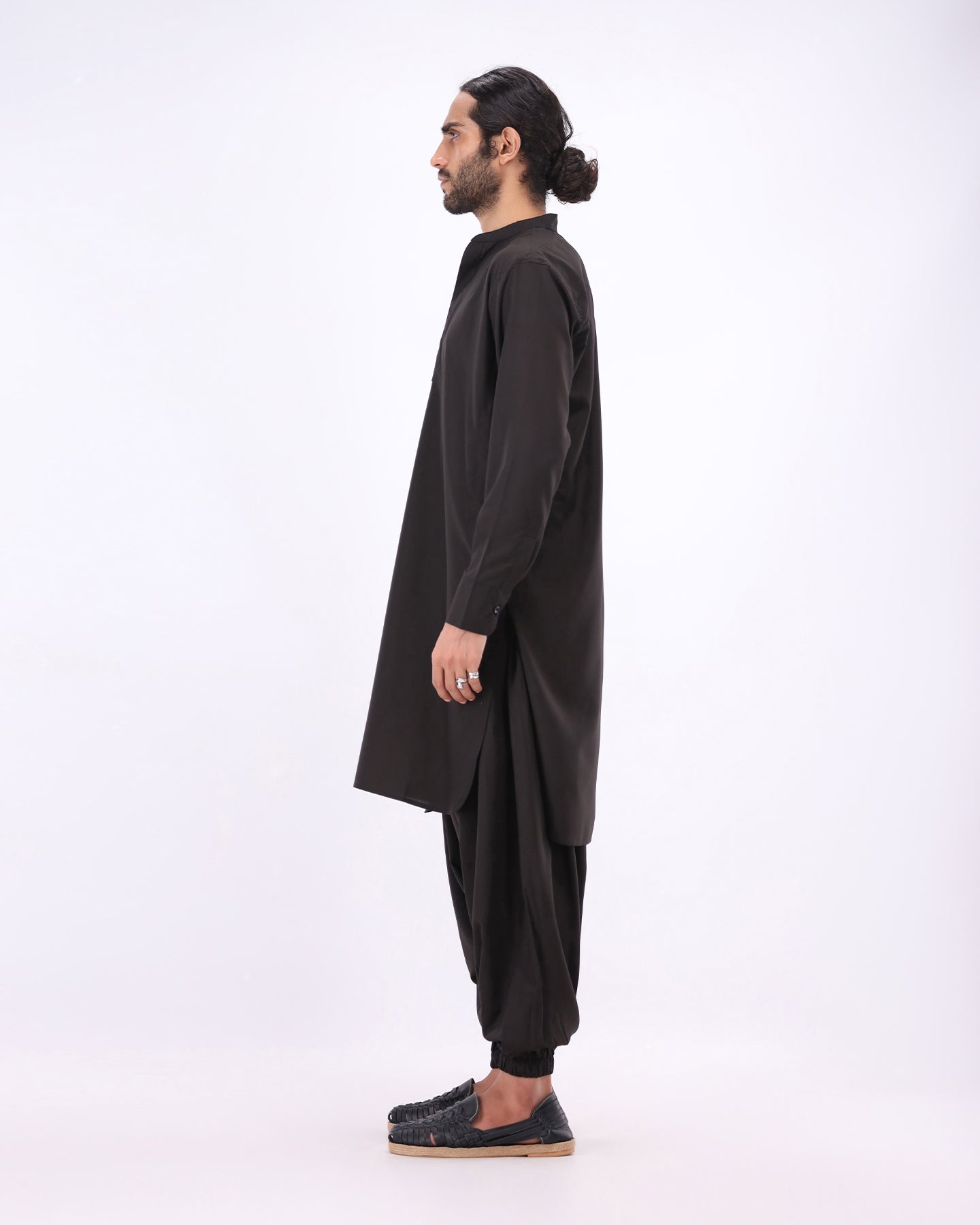 Elegant Noir – Jogger Kurta Set