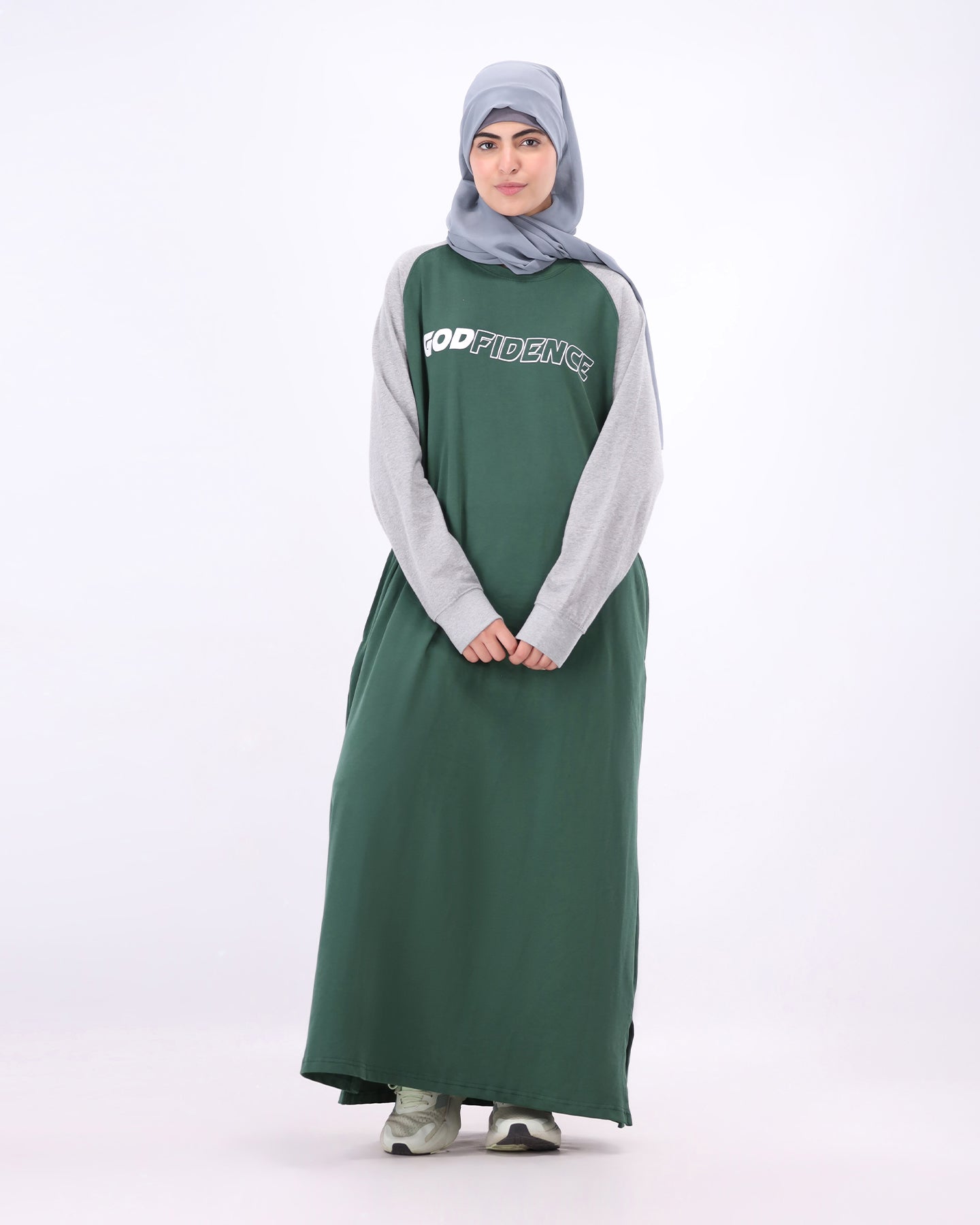 Godfidence Raglan Thobe