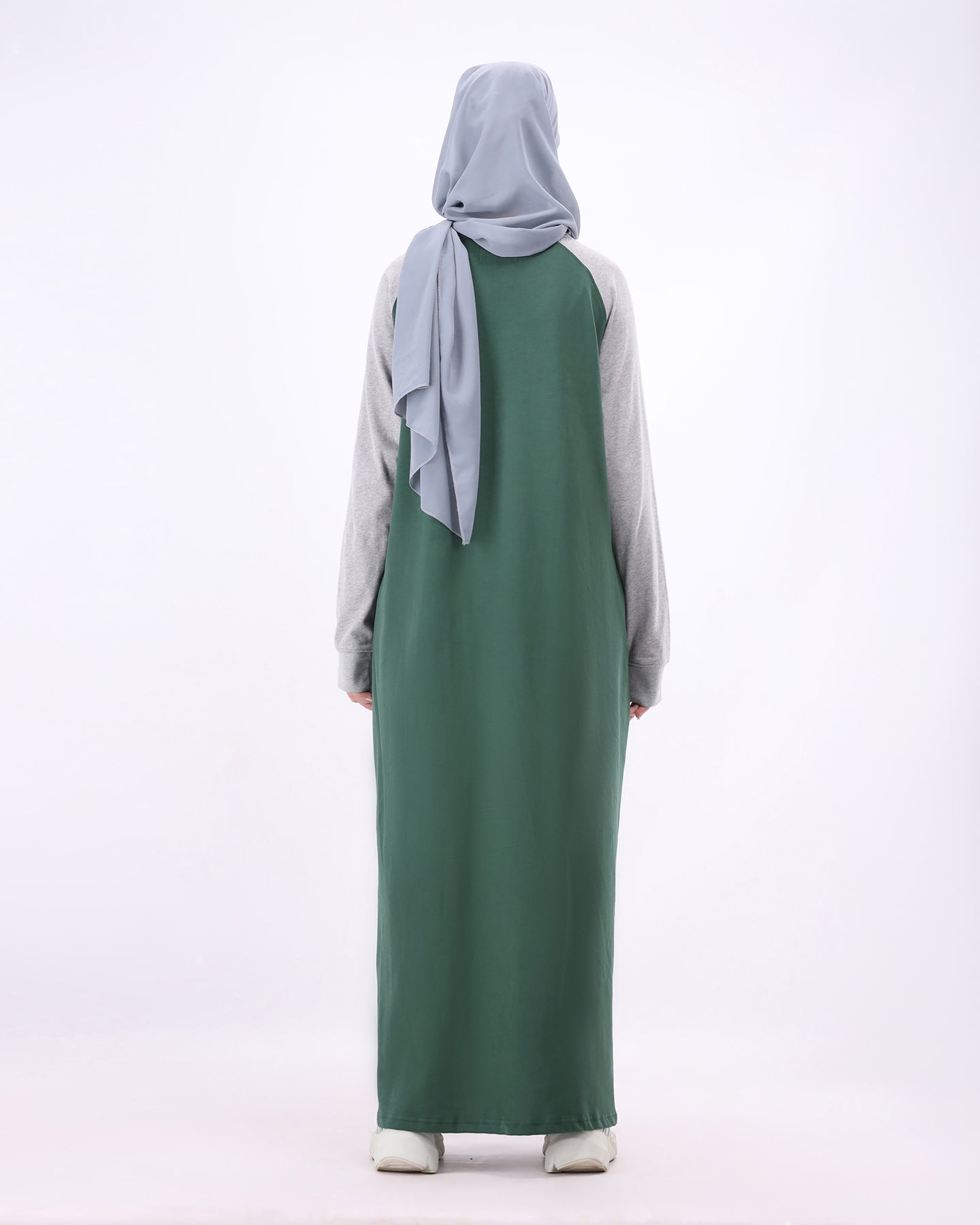 Godfidence Raglan Thobe