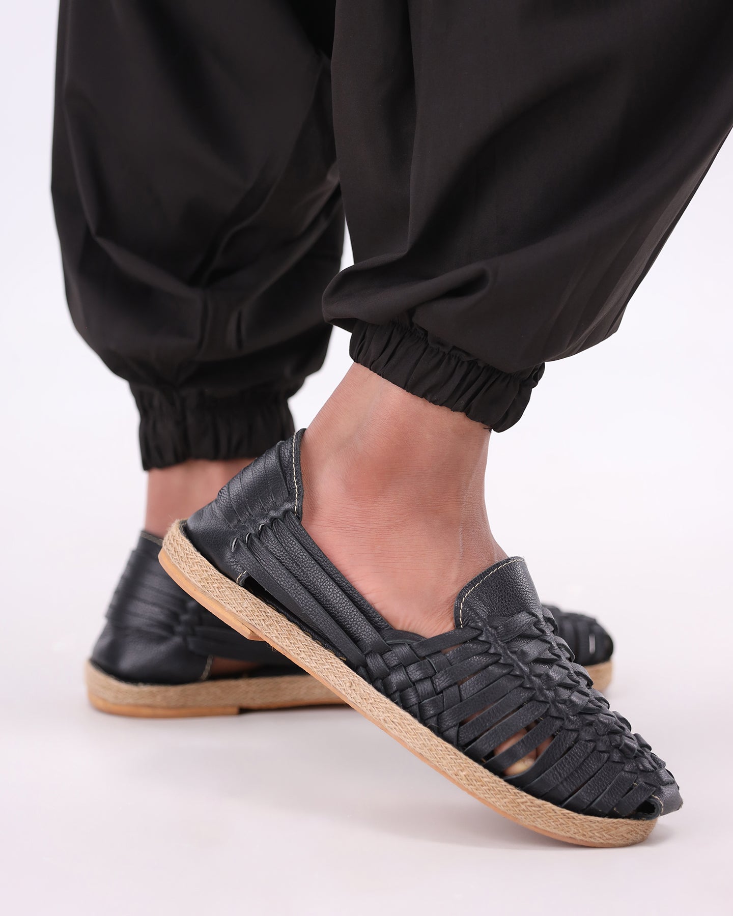 Elegant Noir – Jogger Kurta Set