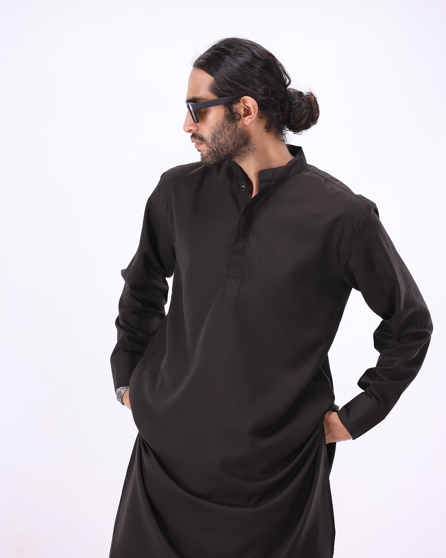 Elegant Noir – Jogger Kurta Set