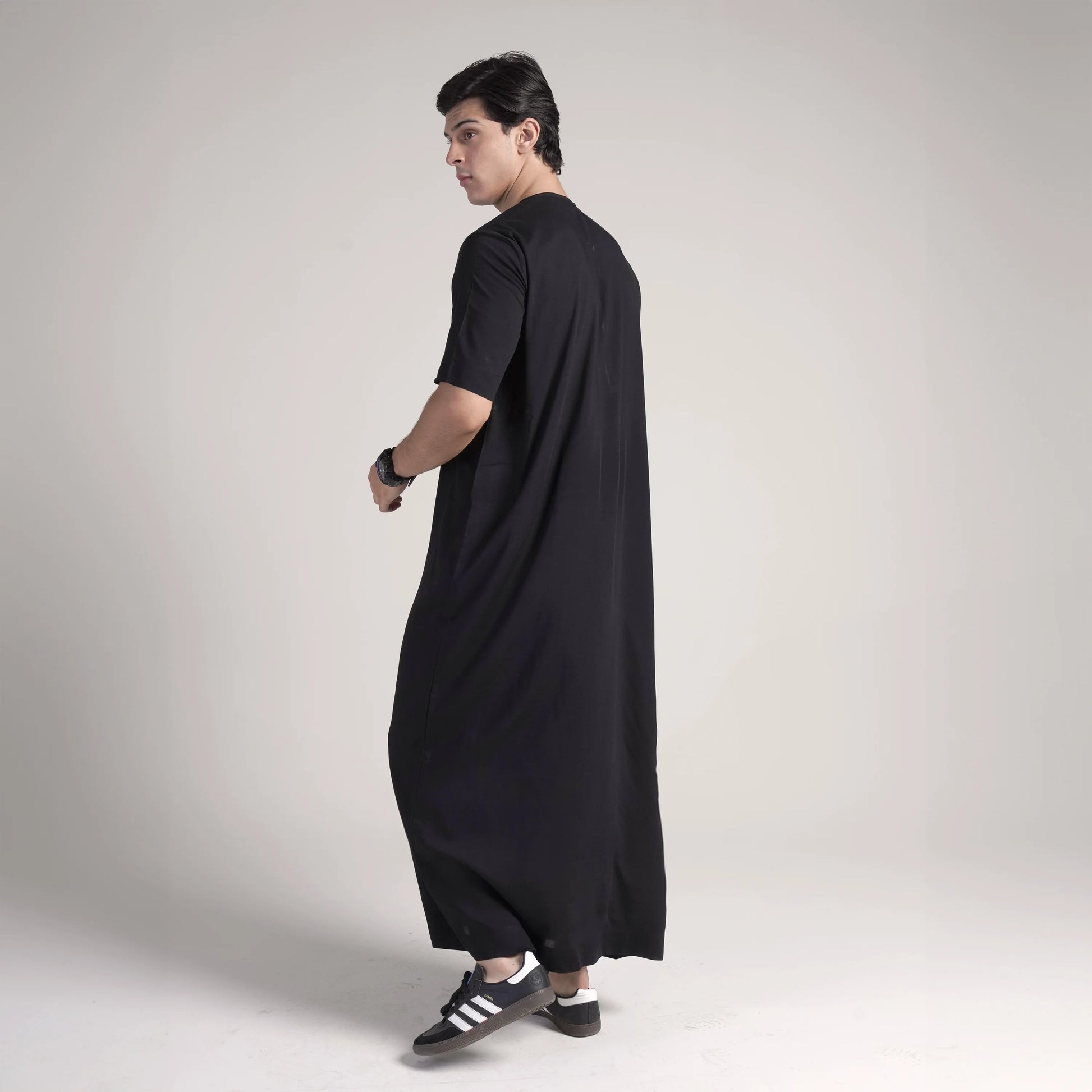 Midnight Minimalist Thobe